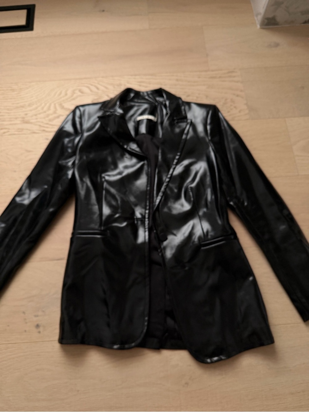 ALICE + OLIVIA LEATHER BLAZER